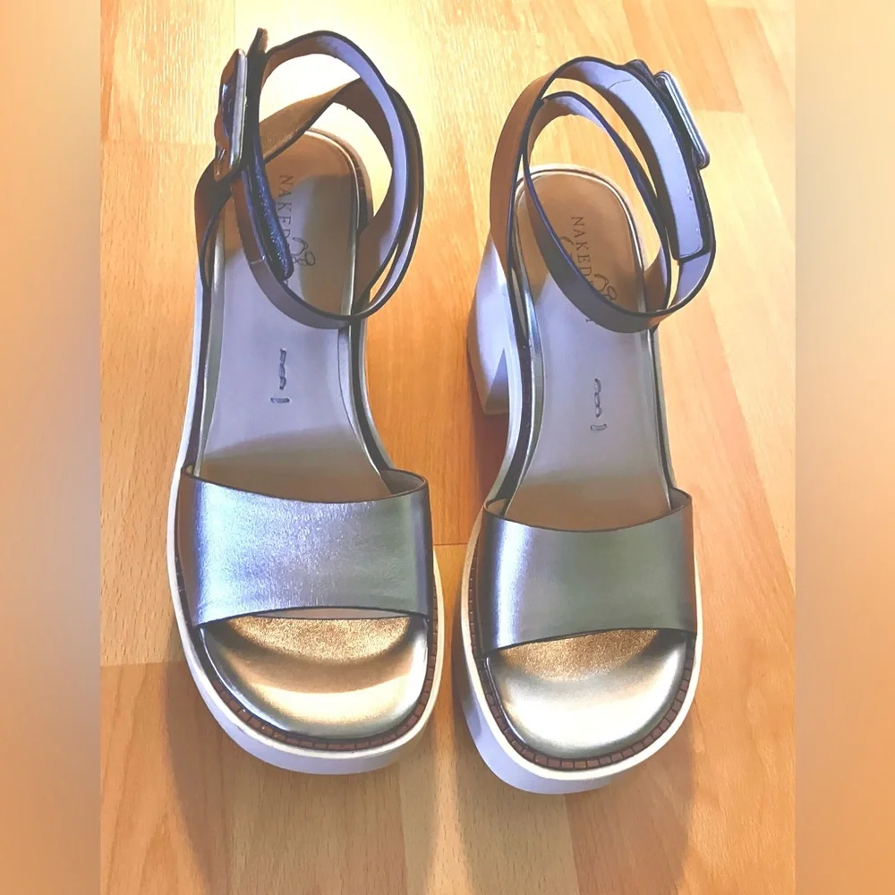 Naked Feet Metallic Silver/Bronze Platform Sandals w/ White Soles: Size 7.5